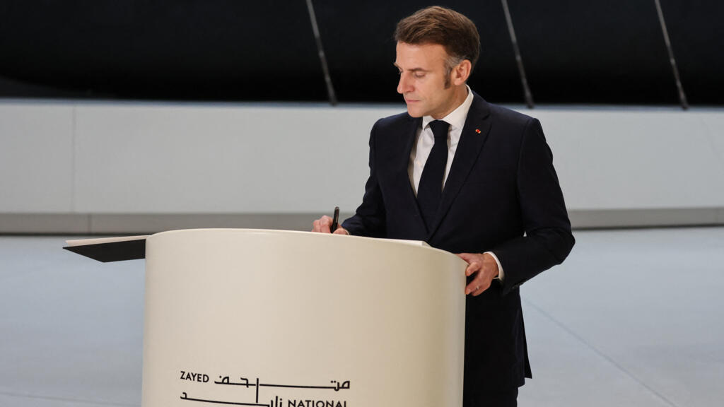 مباشر: ماكرون يخاطب القوات الفرنسية في زيارة إلى الإمارات