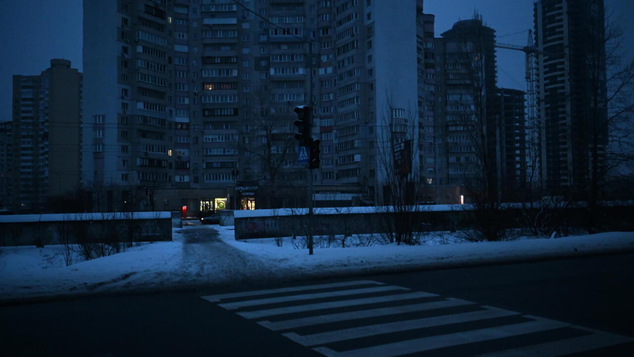 حريق في خزان نفط بغرب روسيا إثر هجوم بالطيران المسير