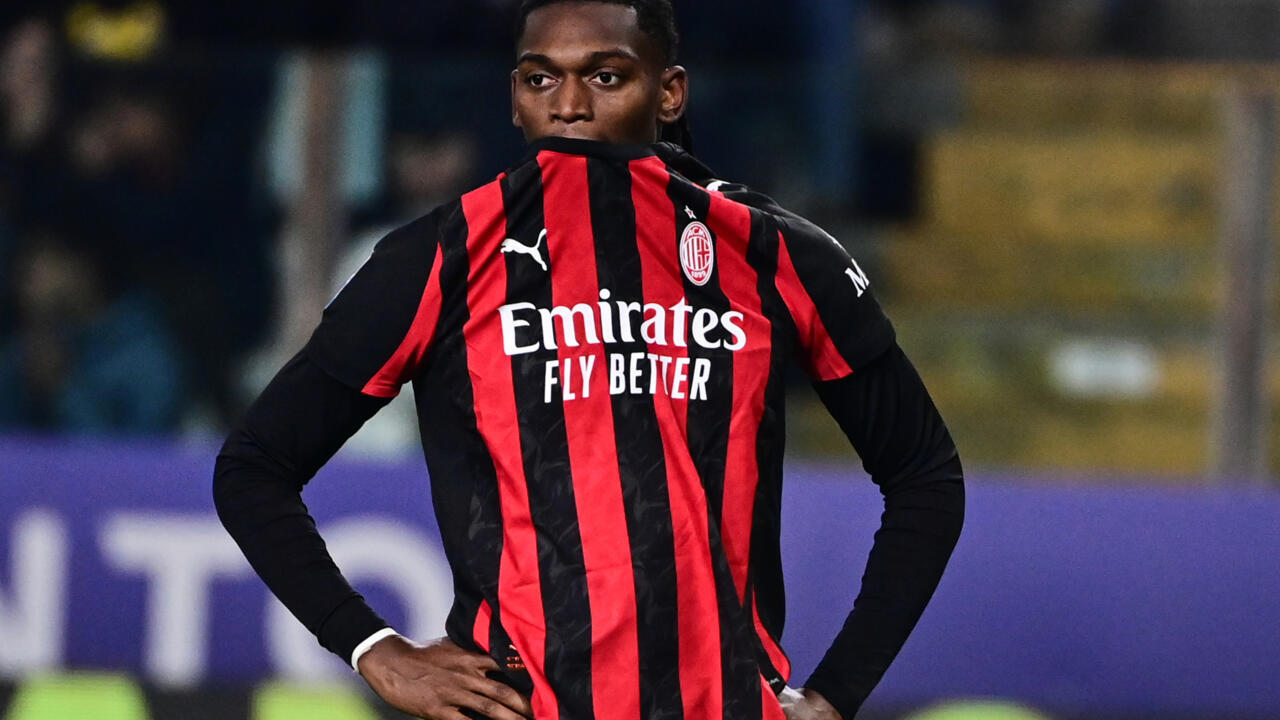 بطولة إيطاليا: ميلان يفرط في فرصة انتزاع الصدارة ولو موقتا