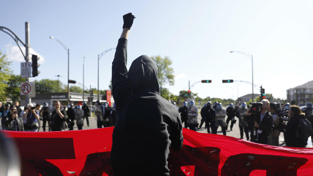 Cientos de personas se manifestaron contra la Cumbre del G7