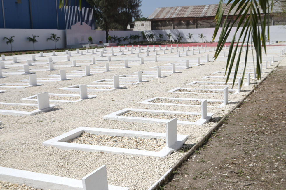 Le cimetière où sont enterrés les tirailleurs sénégalais du camp de Thiaroye tués le 1er décembre 1944 par l'armée coloniale française, le 26 novembre 2024 à Thiaroye, près de Dakar au Sénégal.