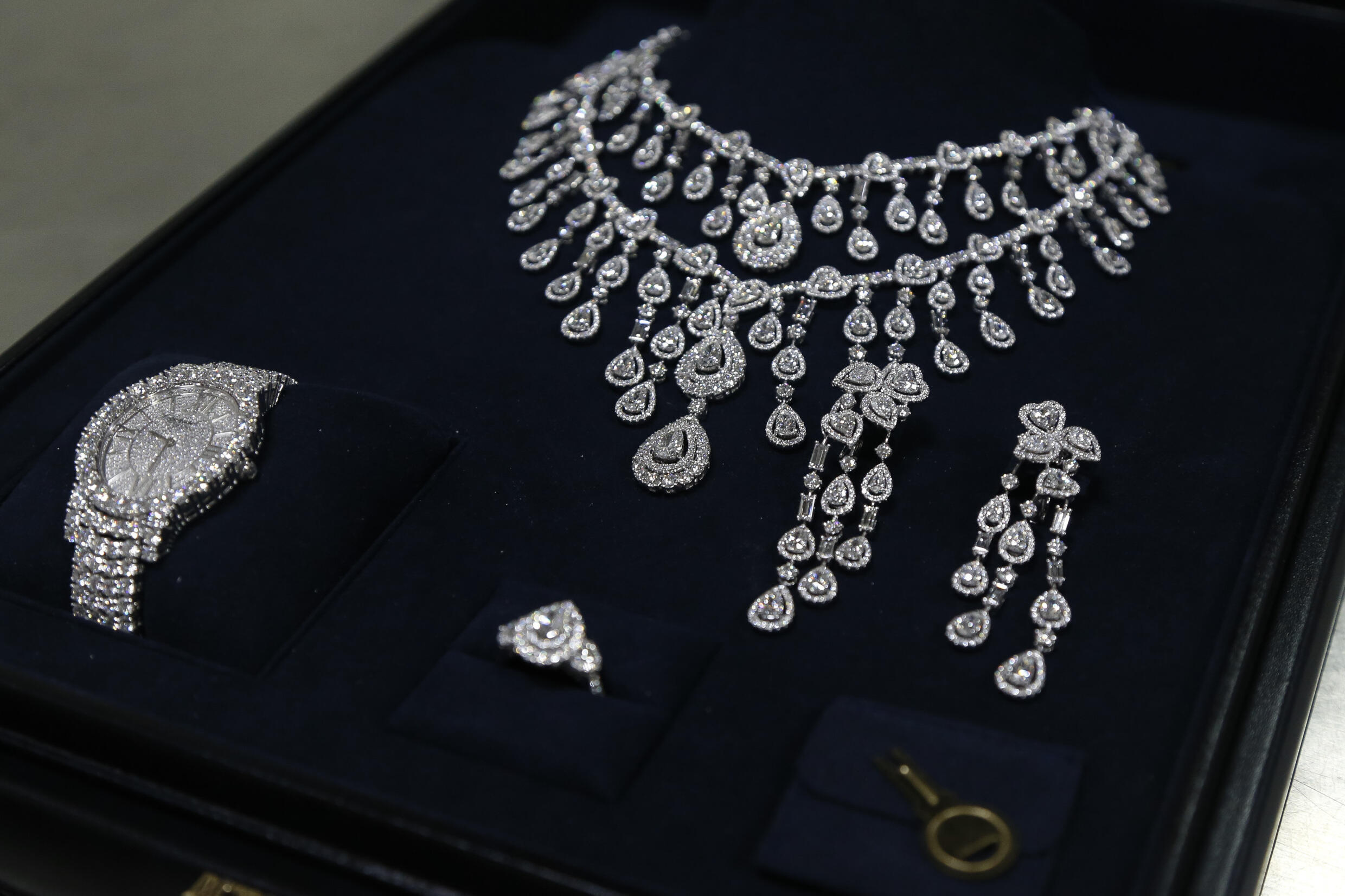 Inside The Gem Jewels Leak: A Scandal Unfolds! - any0e6c