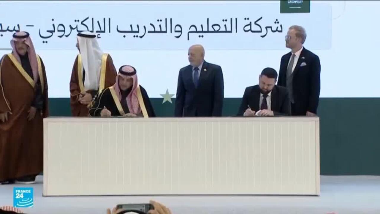 سوريا والسعودية توقعان سلسلة اتفاقات بينها إنشاء شركة طيران مشتركة وبناء مطار