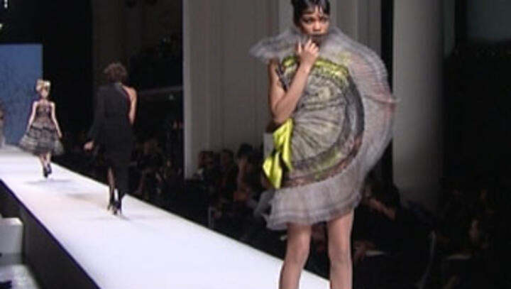 Jean-Paul Gaultier plays the 80s again