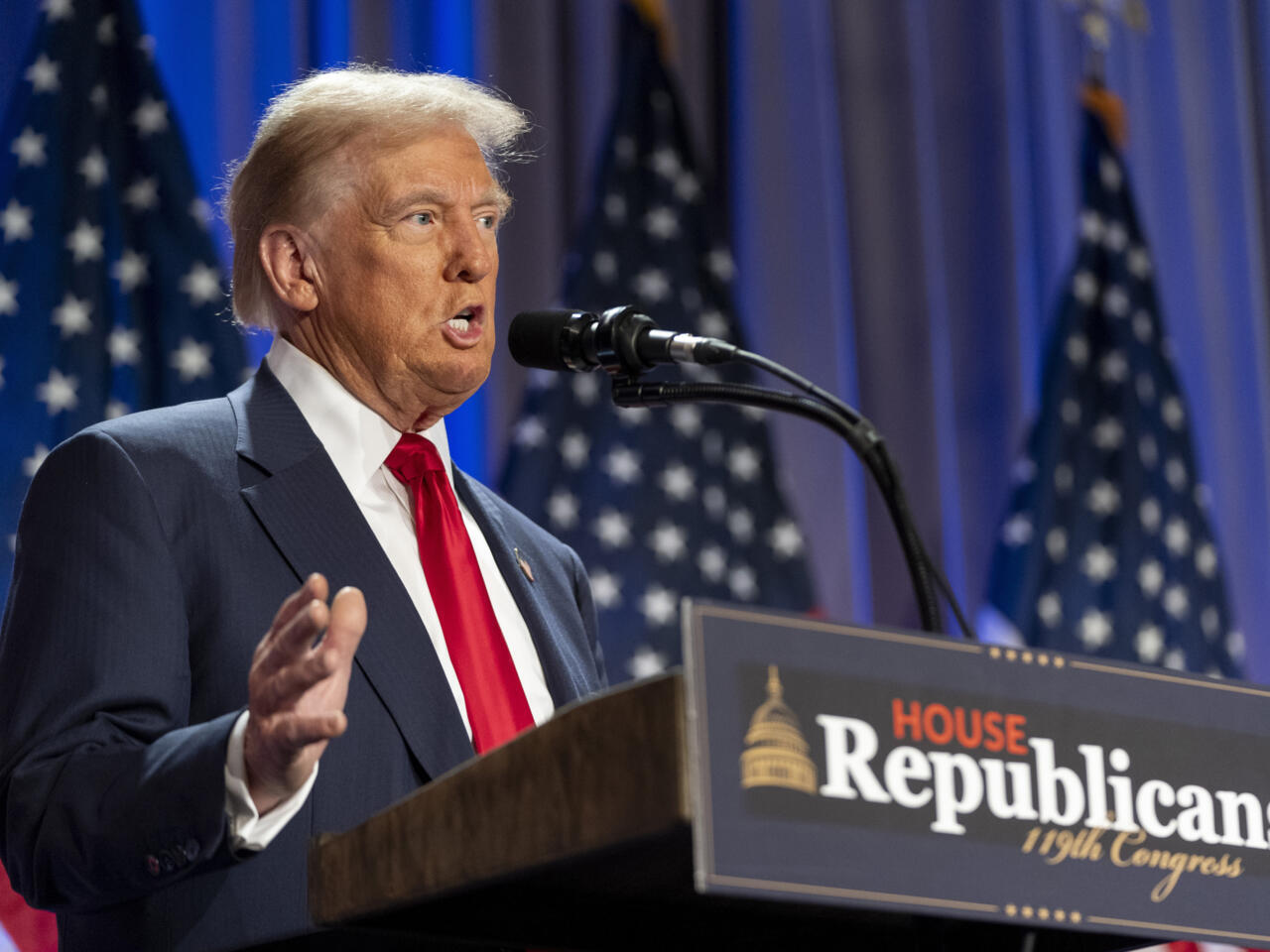 Trump amenaza con aranceles del 25% a productos de México y Canadá -  Economía