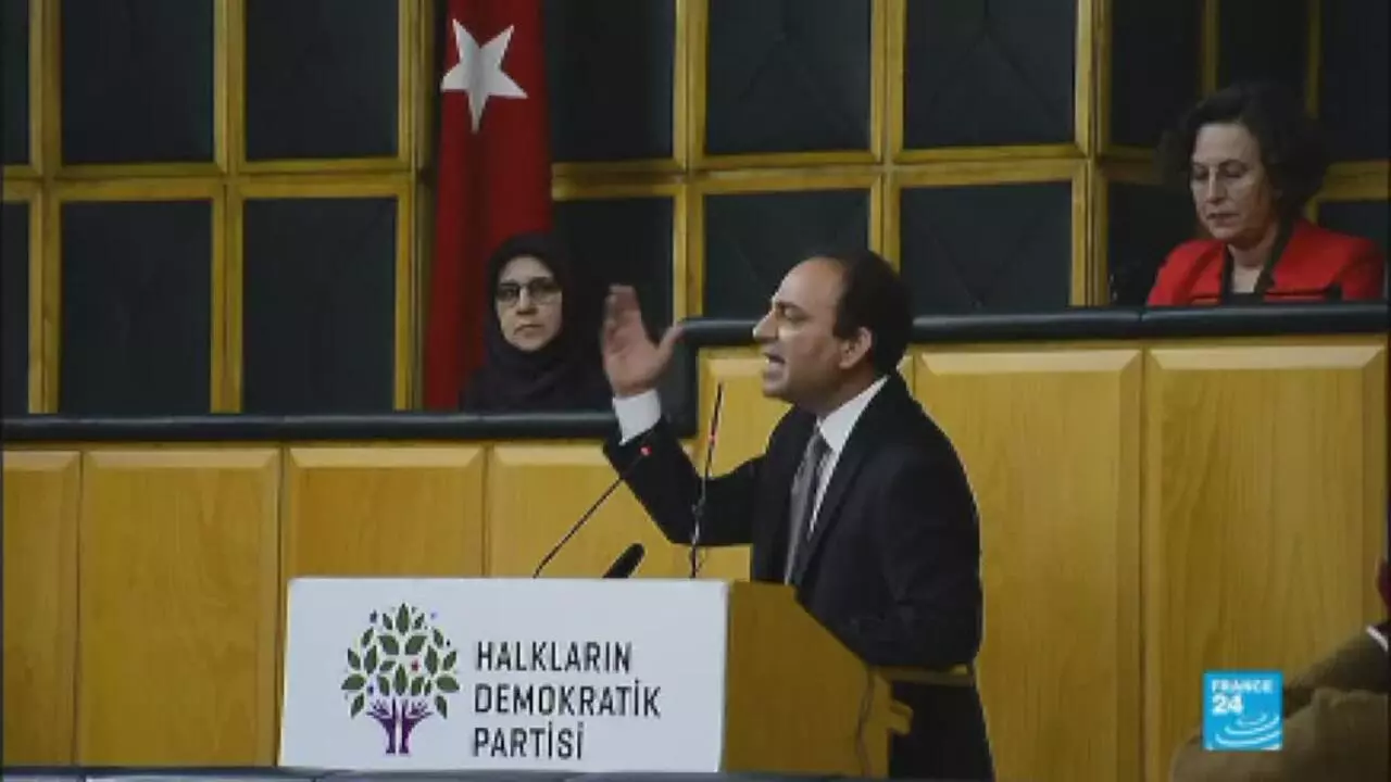 La Reconnaissance Juridique Du Mariage Religieux Divise La Turquie France 24