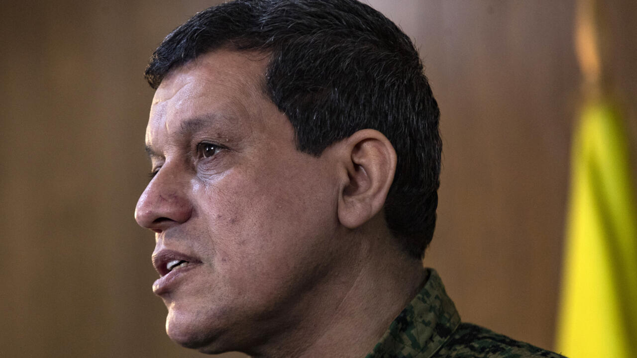 قائد قوات سوريا الديموقراطية يؤكد رغبته في إنجاح الاتفاق مع دمشق