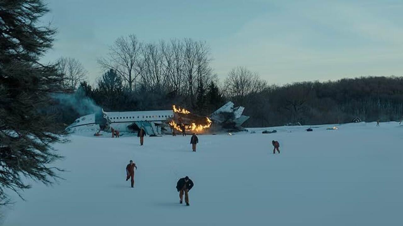 مسلسل "ذو لاست فرونتيير": ما علاقة الرجل المقنع بالطائرة المنكوبة؟