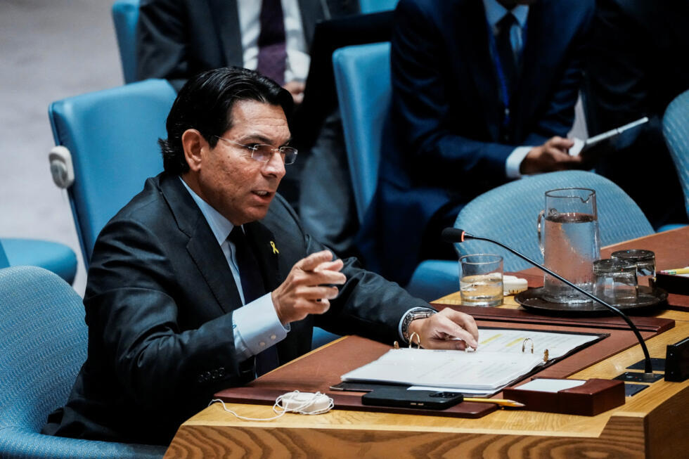 El embajador de Israel ante las Naciones Unidas, Danny Danon, se dirige a los miembros del Consejo de Seguridad de la ONU tras la votación de un proyecto de resolución que exige el alto el fuego en Gaza, en la sede de la ONU en Nueva York, Estados Unidos, el 18 de septiembre de 2025.