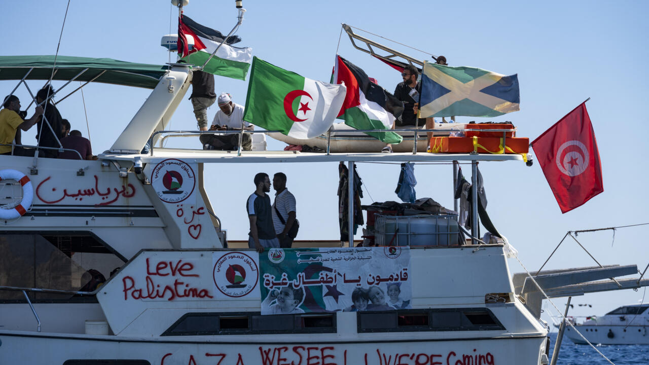 Italian navy to stop assisting Gaza flotilla despite fears of Israeli attack