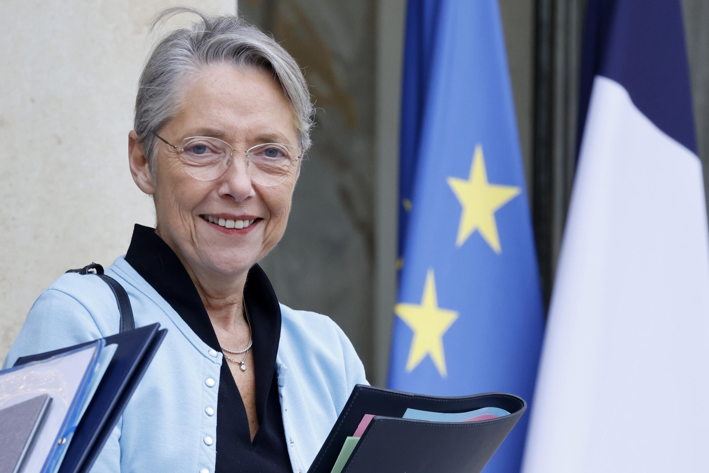 French PM says pension age hike 'nonnegotiable' as strikes loom