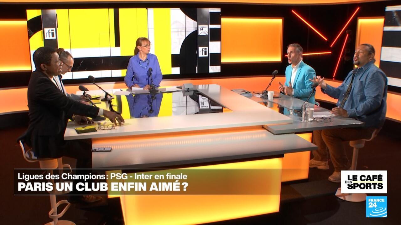 Le plateau de l'émission "Le Café des sports".