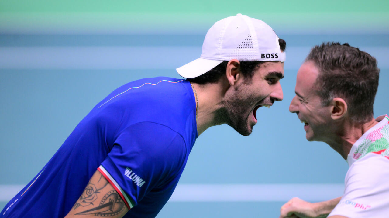 كأس ديفيس: إيطاليا على بُعد انتصار من بلوغ النهائي الثالث تواليا