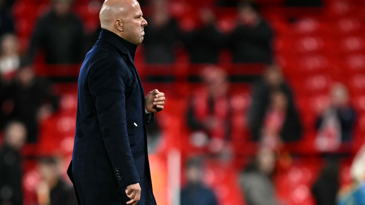 بطولة إنكلترا: سلوت يحثّ ليفربول المأزوم على إظهر فعالية تهديفية أكبر