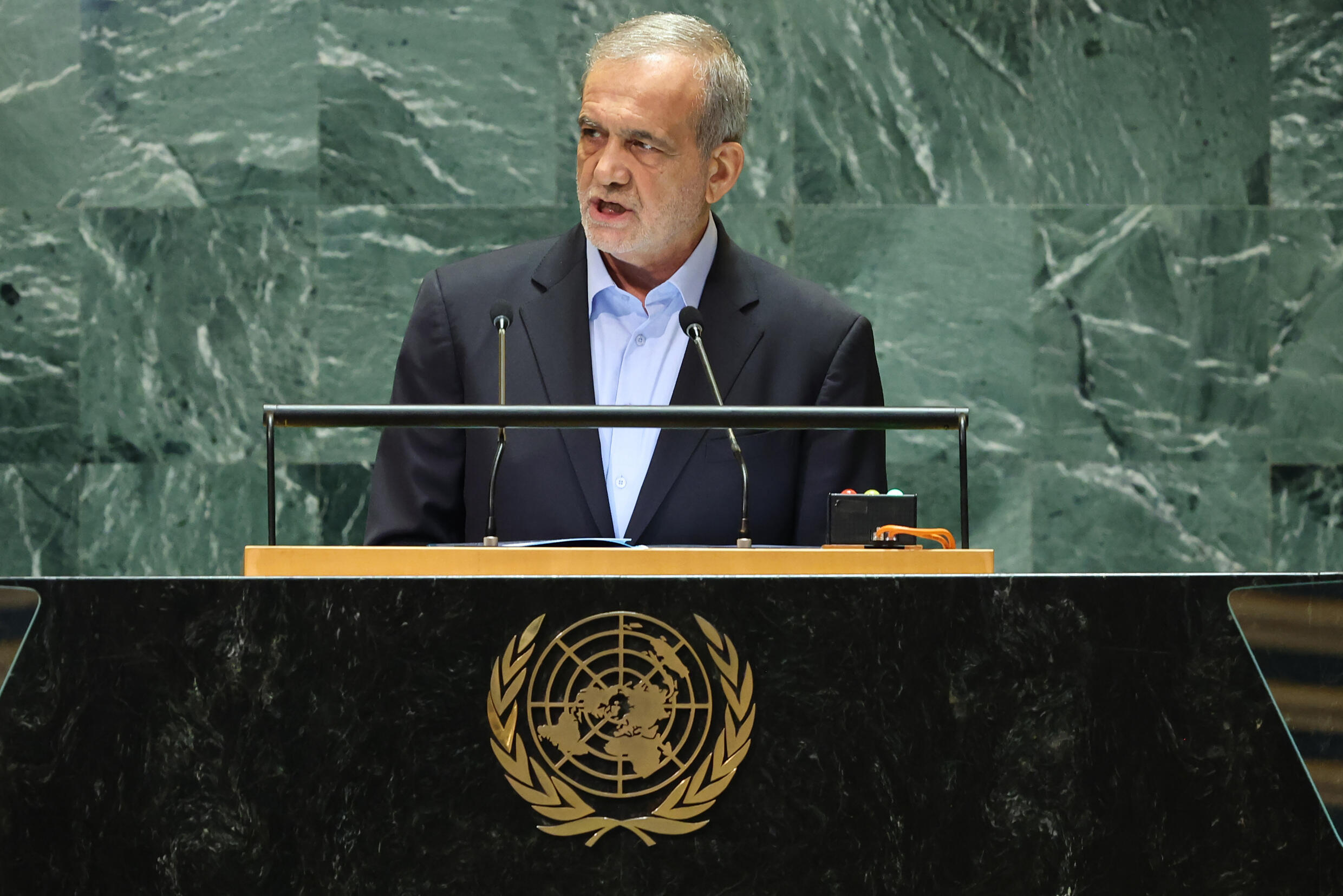 Massoud Pezeshkian, président de l'Iran, s'exprime lors de l'Assemblée générale des Nations unies au siège de l'Onu à New York, le 24 septembre 2024