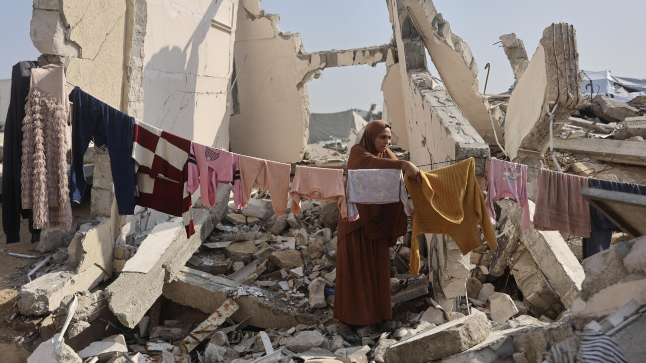 الدفاع المدني في غزة يعلن مقتل 27 فلسطينيا جراء القصف الإسرائيلي