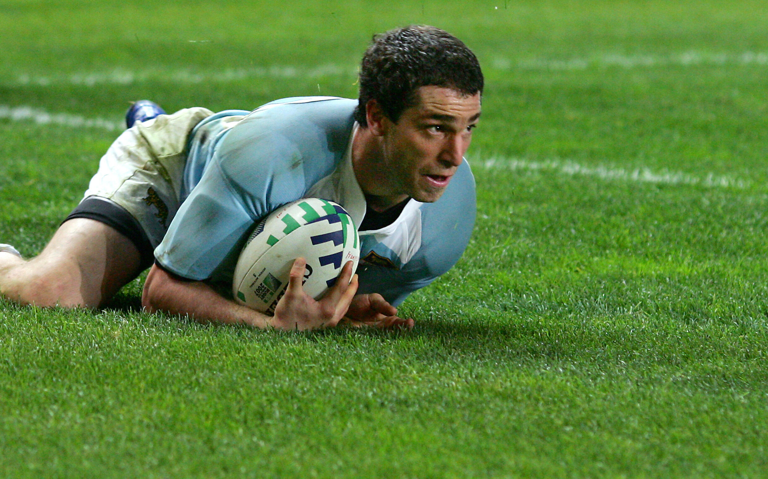 Des funérailles ont eu lieu pour l'ancienne star du rugby argentin Federico Martin Aramburu, qui a été abattu après une dispute dans un café parisien samedi dernier.