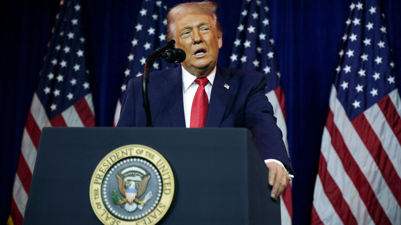 ترامب: كاراكاس ستسلم واشنطن نحو 50 مليون برميل نفط وعائداتها ستستخدم لصالح الشعبين الفنزويلي والأمريكي