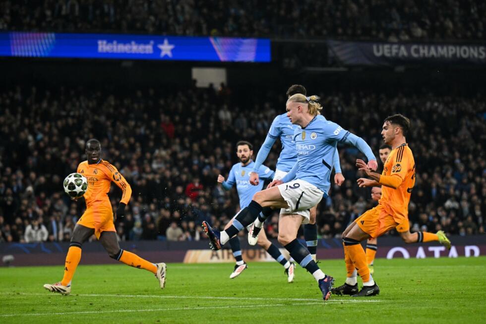 Erling Haaland ouvre le score pour Manchester City face au Real Madrid, en barrage aller de Ligue des champions, le 11 février 2025 à l'Etihad Stadium.