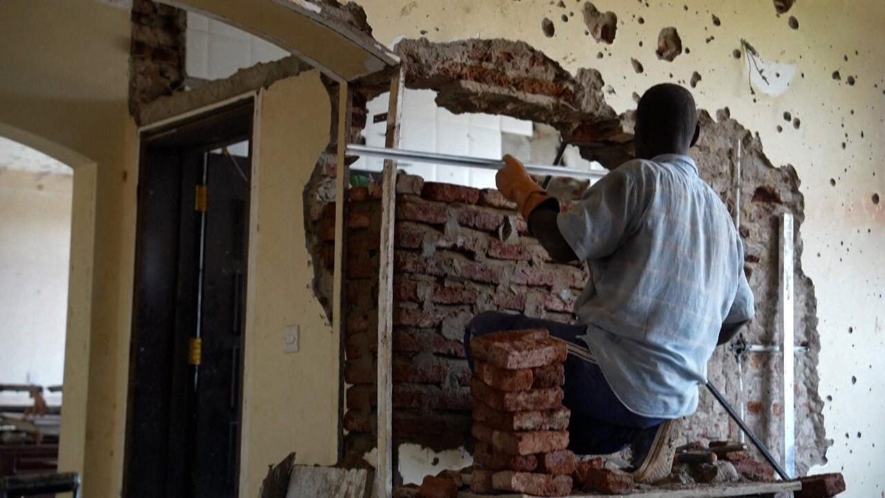  Meurtrie, Khartoum tente de se reconstruire malgré la guerre