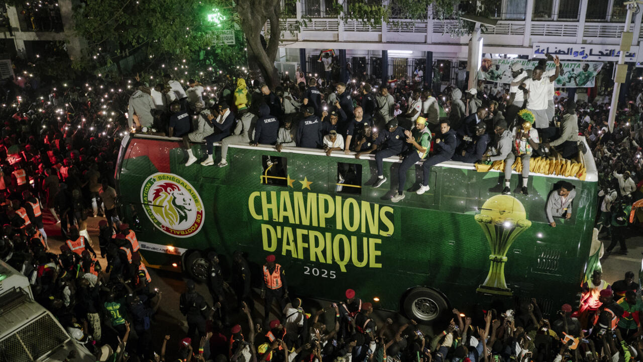 CAN 2025 : apr&egrave;s une parade &eacute;pique, l'&eacute;quipe du S&eacute;n&eacute;gal re&ccedil;ue au palais pr&eacute;sidentiel