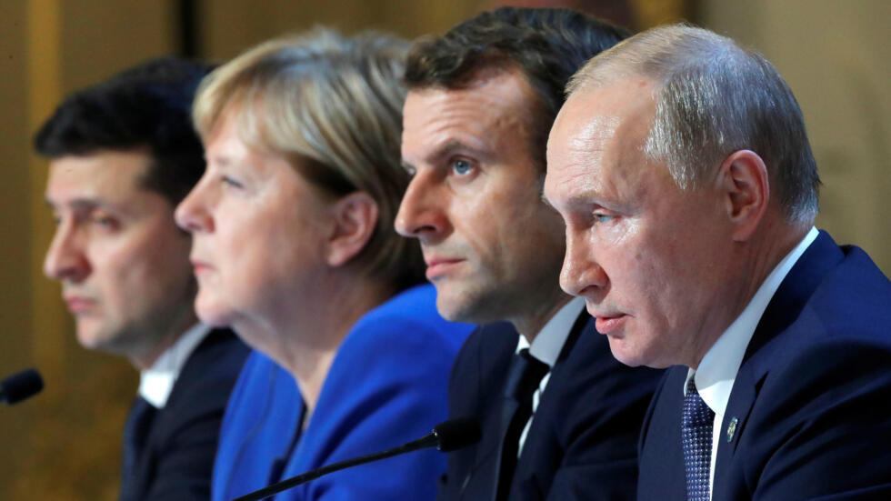 Image result for Russia and Ukraine  leaders in first talks agree  to exchange prisoners