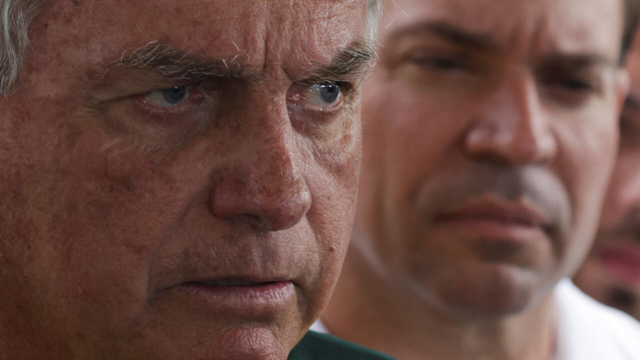Policía de Brasil acusa formalmente a Bolsonaro y 36 personas más por  intento de golpe en 2022