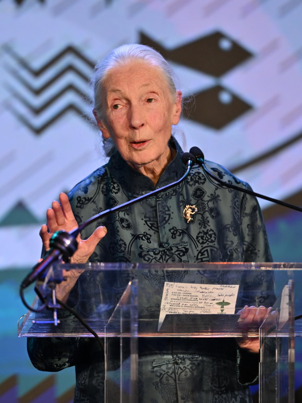 Conservation giant': World reacts to Jane Goodall's death