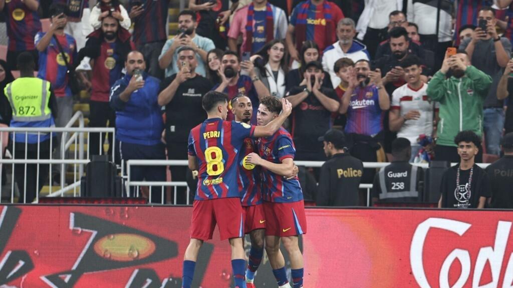 برشلونة يكتسح بلباو بخماسية في جدة ويبلغ نهائي كأس السوبر الإسبانية