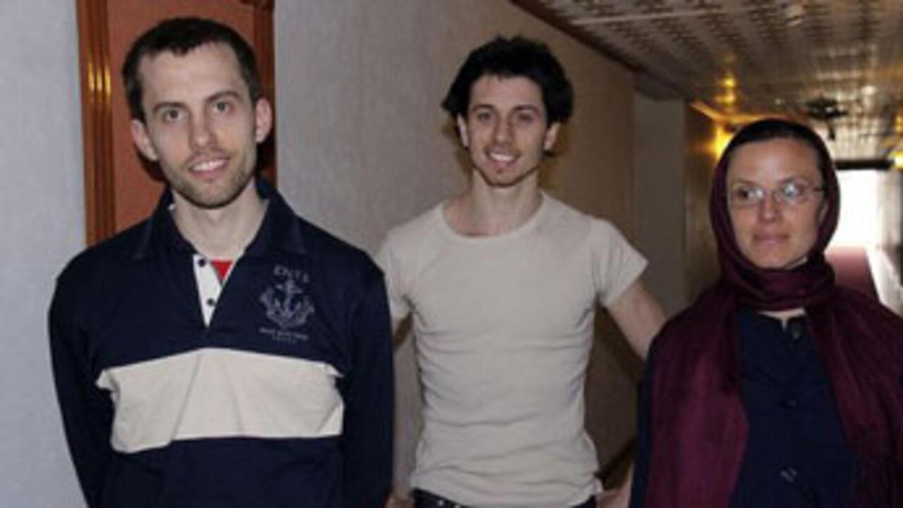 US hikers to face fresh court hearing on espionage charges(00)