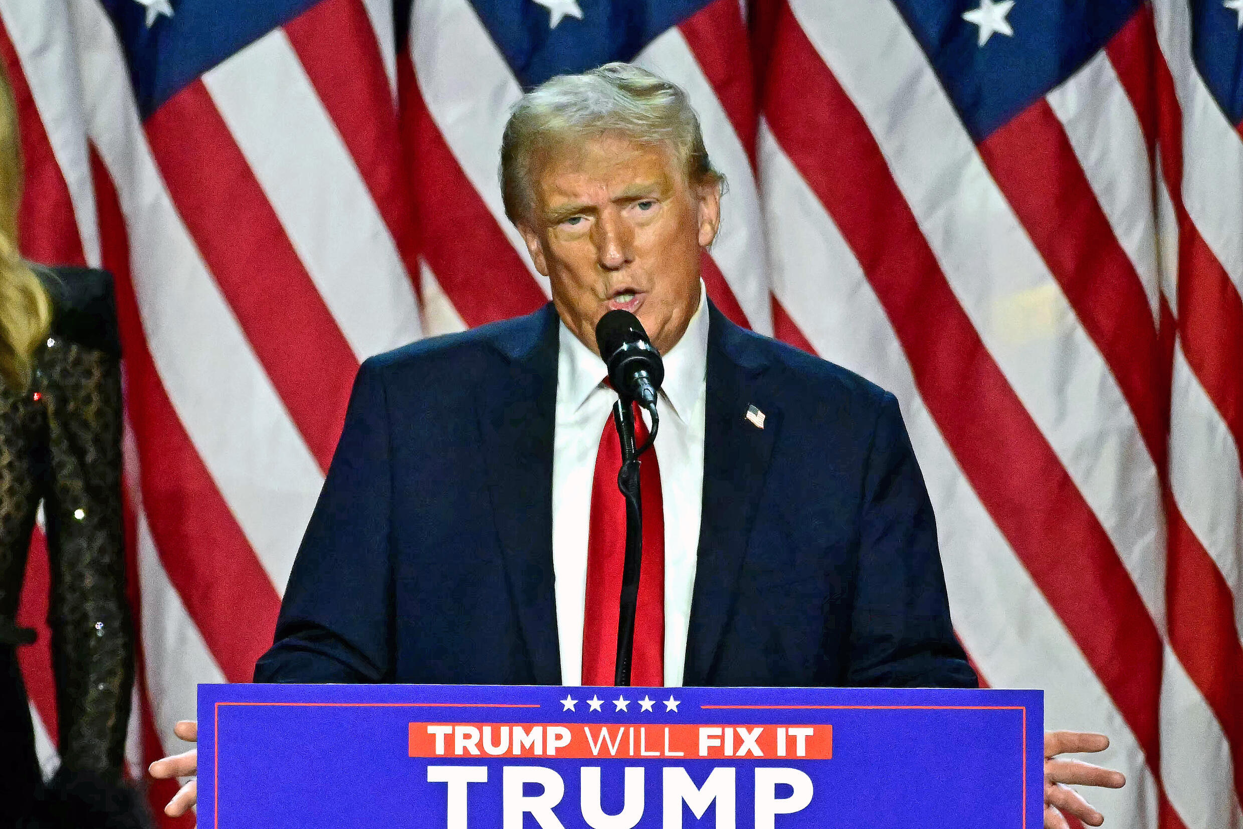Le président élu des Etats-Unis Donald Trump lors d'une soirée électorale à West Palm Beach, en Floride, aux Etats-Unis, le 6 novembre 2024