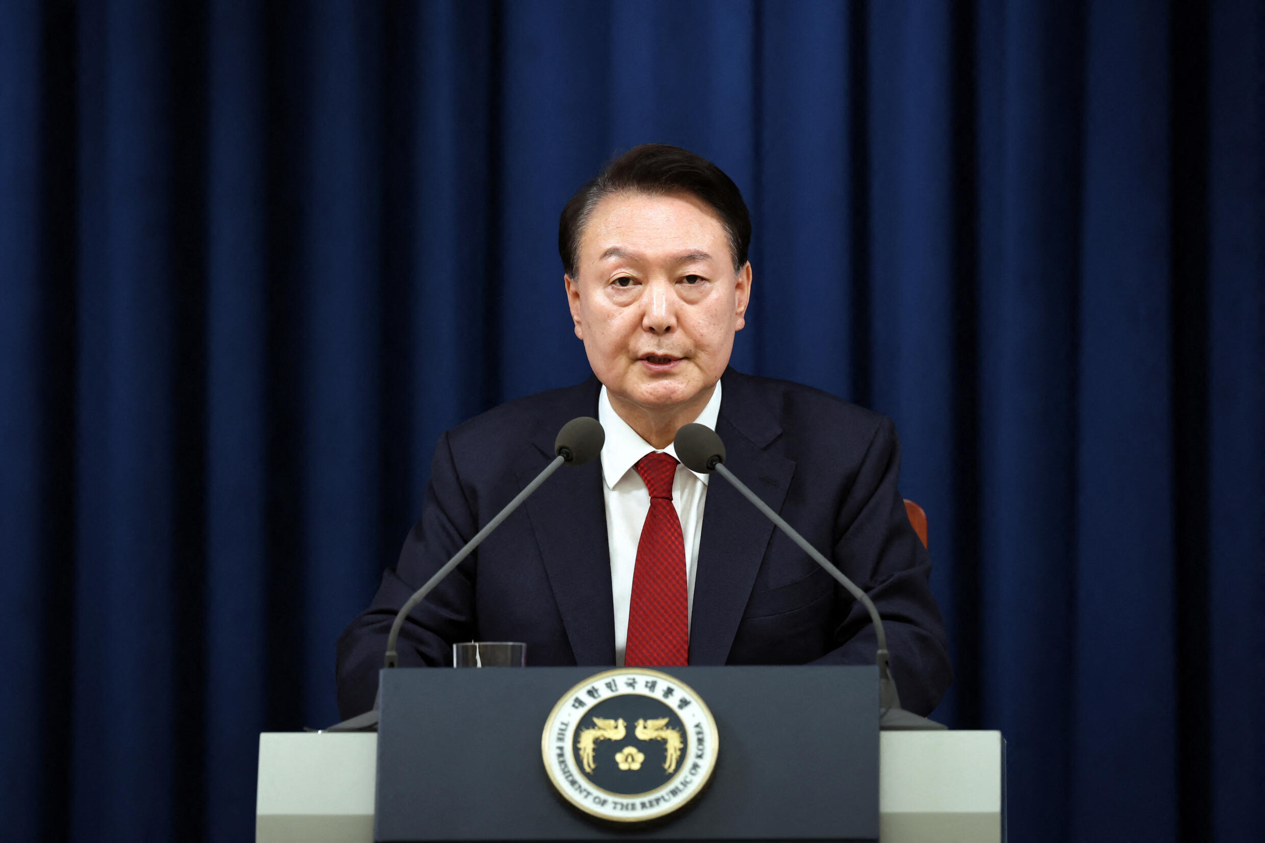Le président sud-coréen Yoon Suk Yeol a annoncé la mise en place de la loi martiale, mercredi 3 décembre 2024, à Seoul, avant de l'annuler.