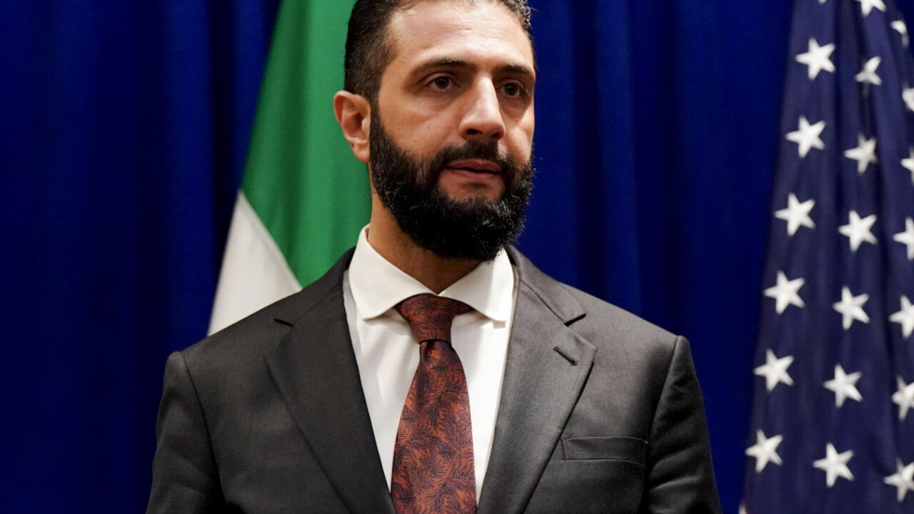 ترامب يستقبل الشرع في أول زيارة يقوم بها رئيس سوري إلى البيت الأبيض