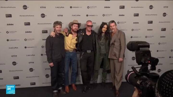 مينيابوليس: عدد من نجوم هوليود ينددون بعنف شرطة الهجرة