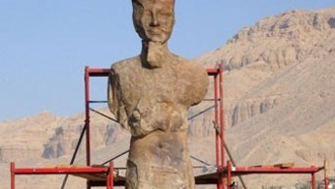 Switzerland to return stolen Pharaoh’s “eye”