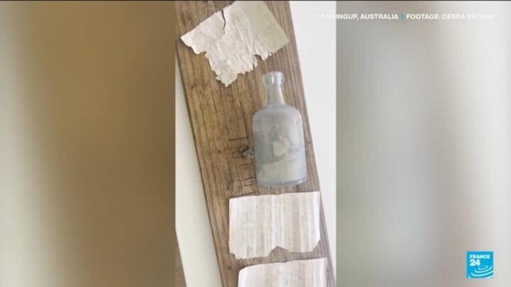 WWI soldiers' messages found on Australian beach in a shored-up bottle