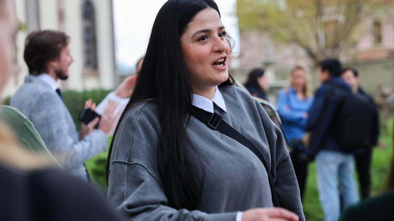 القضاء اليوناني يبرّئ السورية سارة مارديني من تهمة تهريب مهاجرين