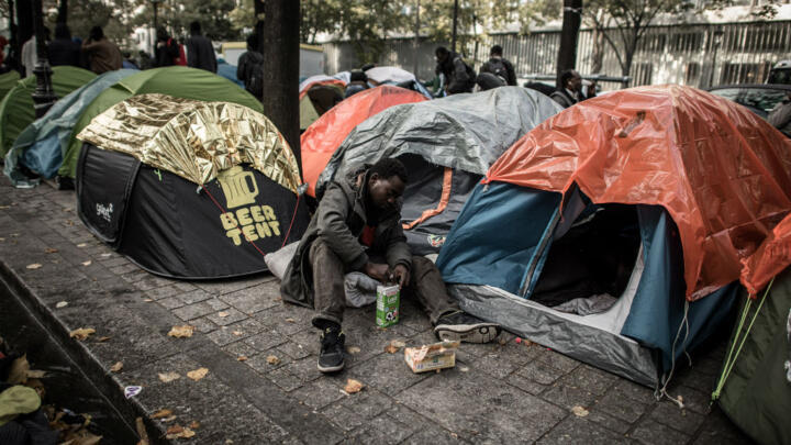 More migrants sleeping in streets of Paris after ‘Jungle’ camp closes in Calais