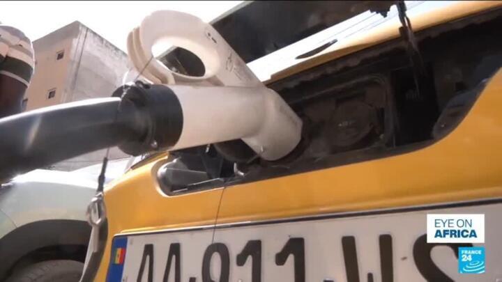 Senegal embraces electric cars to fight pollution in Dakar