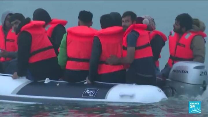 Record number of migrants arrive in UK by boat on a single day