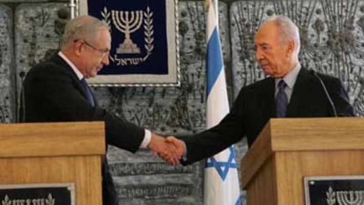 Netanyahu calls on rivals to help form unity govt