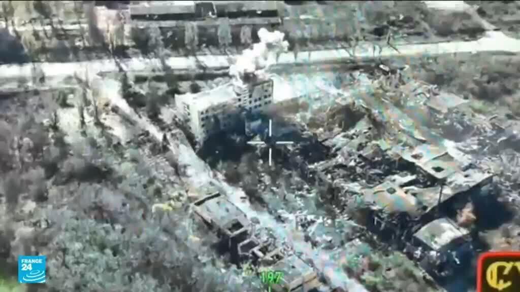 معارك ضارية بين القوات الروسية والأوكرانية في بوكروفسك وكييف تنفي خبر محاصرة قواتها