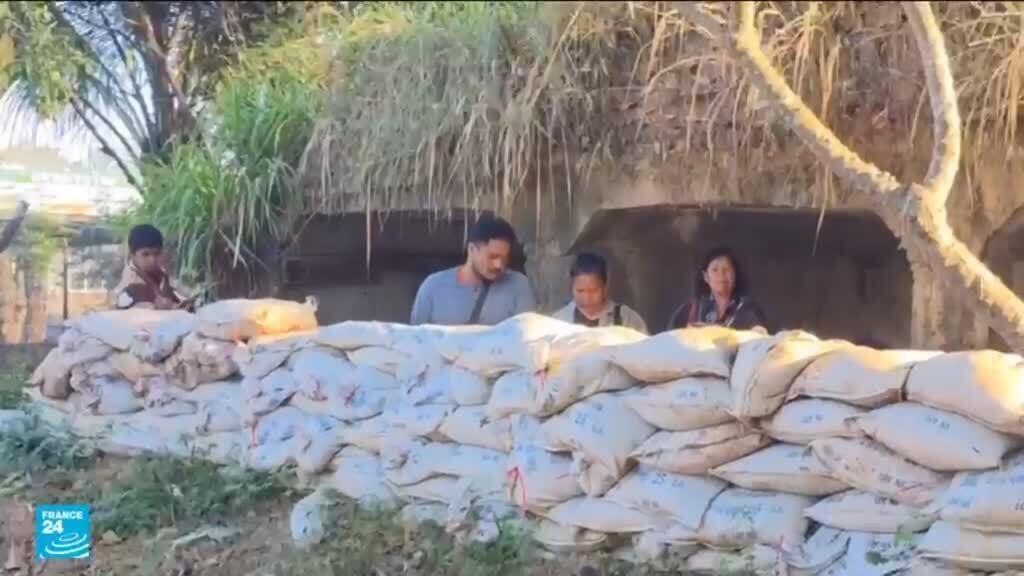 تصاعد القتال بين تايلاند وكمبوديا على طول الحدود المتنازع عليها