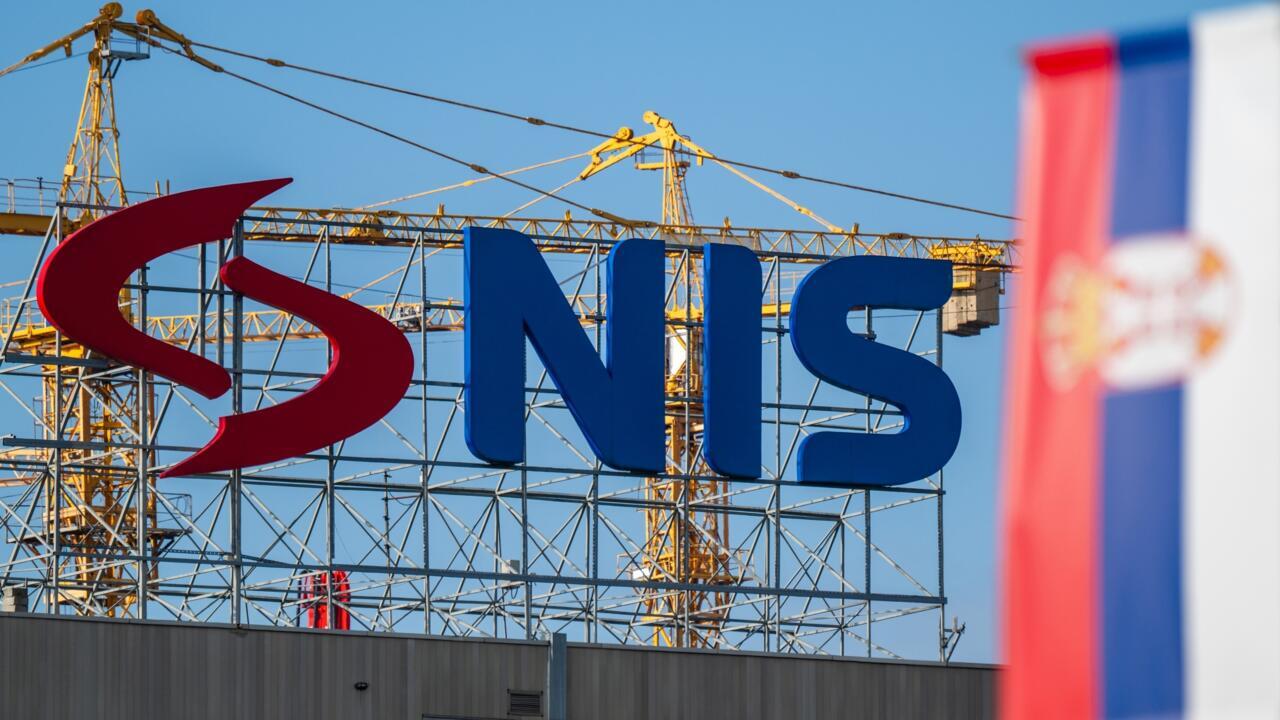 واشنطن تمنح ترخيصا موقتا لشركة النفط الصربية "ان آي اس" المُدارة من روسيا