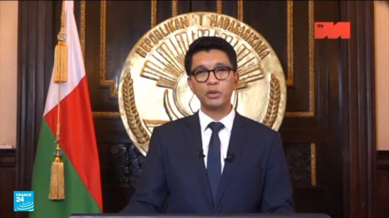 مدغشقر: الرئيس راجولينا يؤكد أنه في مكان آمن بعد أن غادر البلاد ويحضّ على "احترام الدستور"