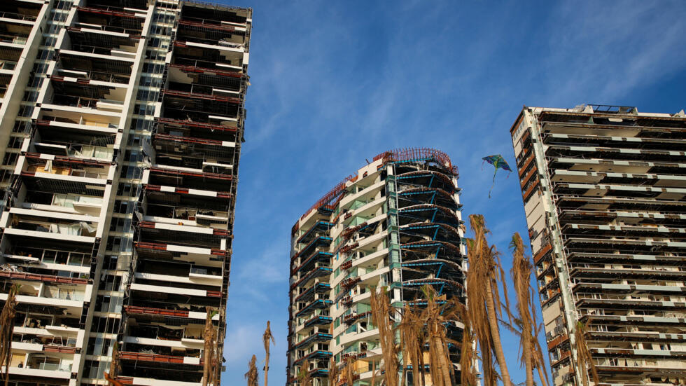 Un mes después del paso de Otis, las reconstrucción avanza lentamente en la  devastada Acapulco