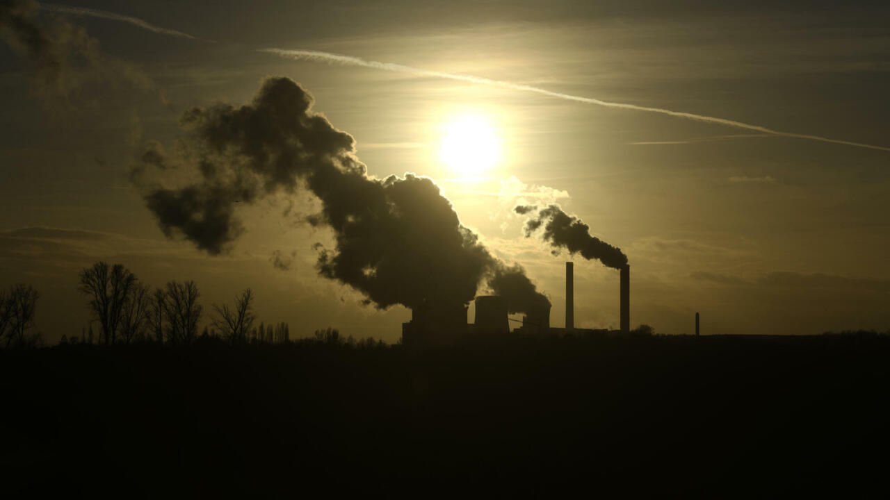 Who will be the judge of countries' climate plans? - FRANCE 24