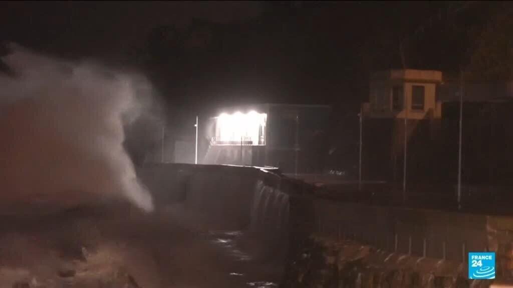 Tempête Goretti : 380 000 foyers sans électricité, pas de victime grave