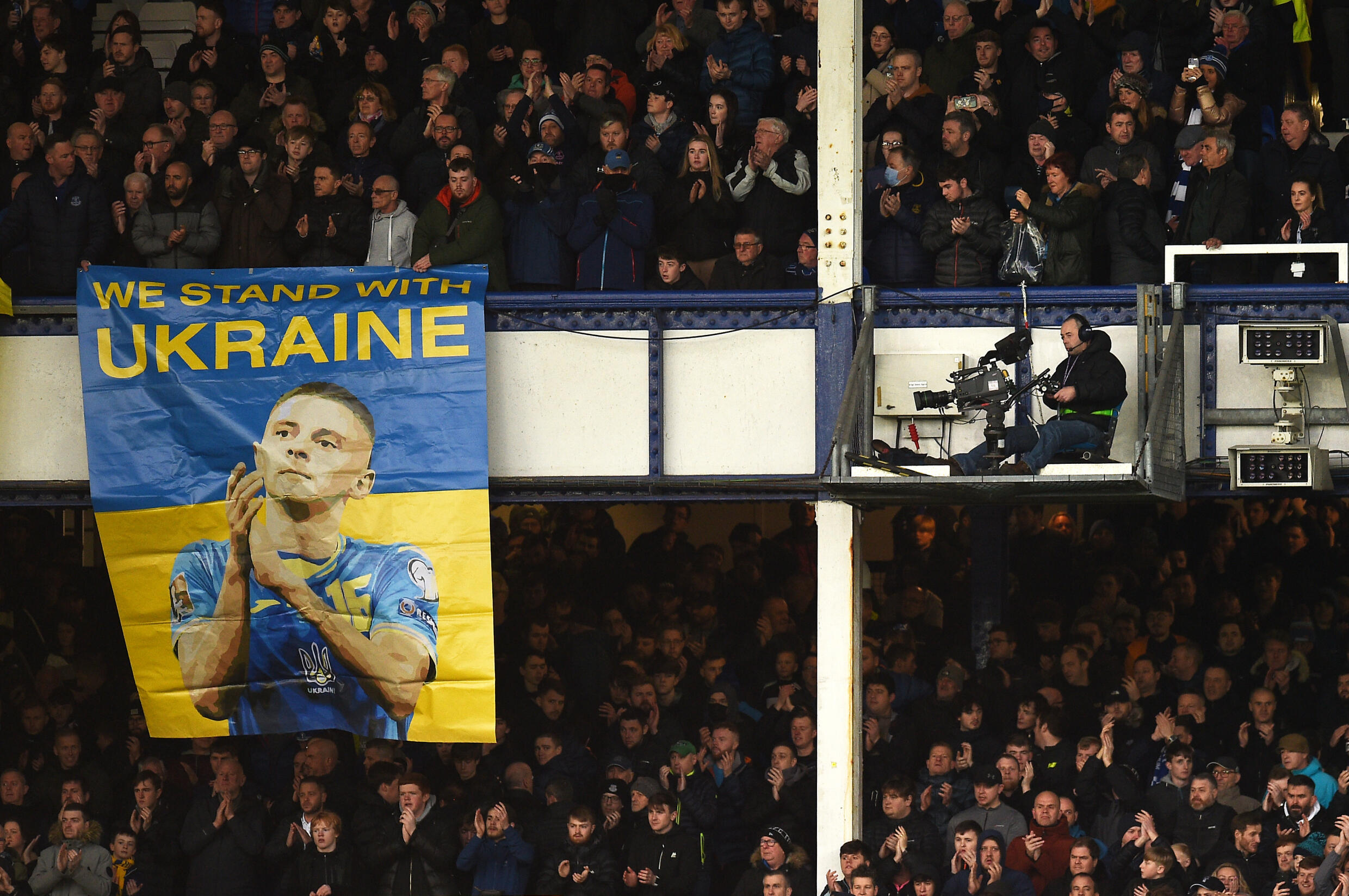 حصلت أوكرانيا على دعم كبير في الملاعب الإنكليزية