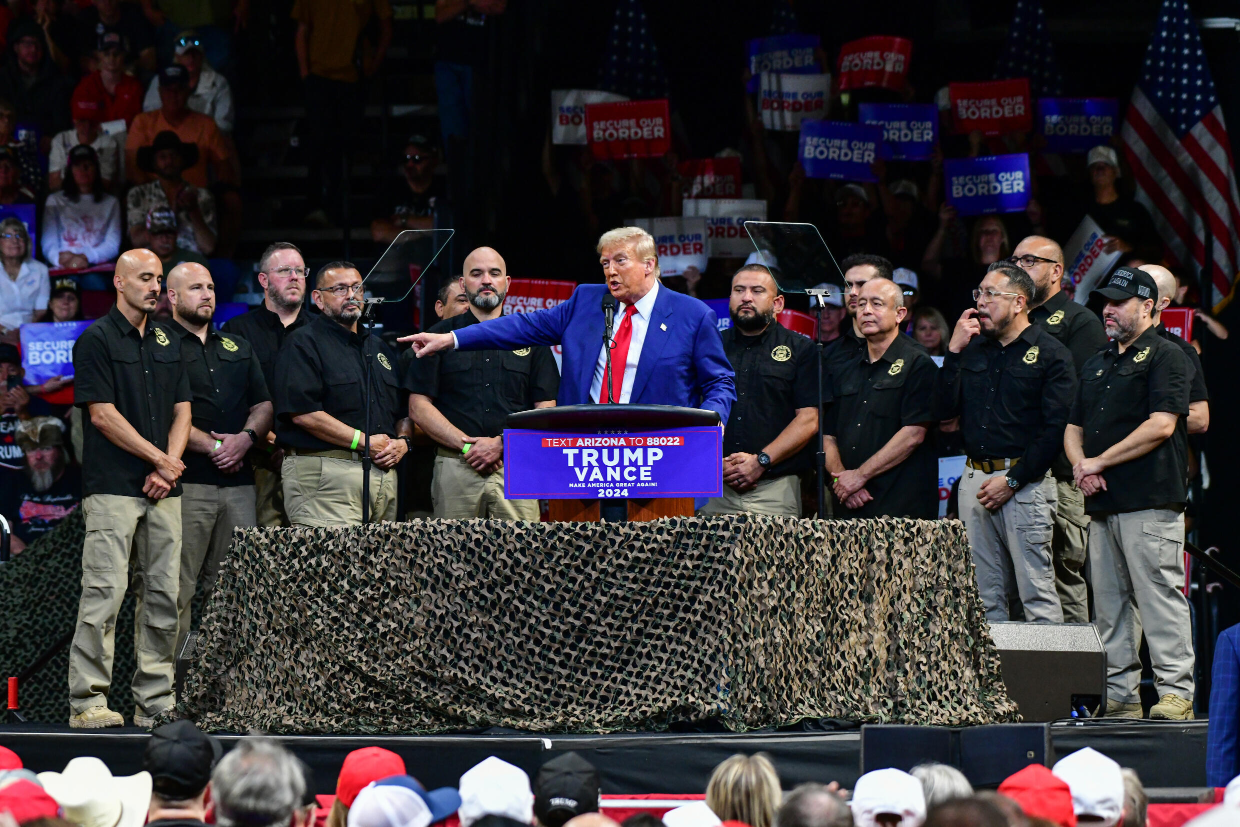 L'ancien président républicain Donald Trump lors d'un meeting de campagne dans l'Etat américain de l'Arizona le 13 octobre 2024.